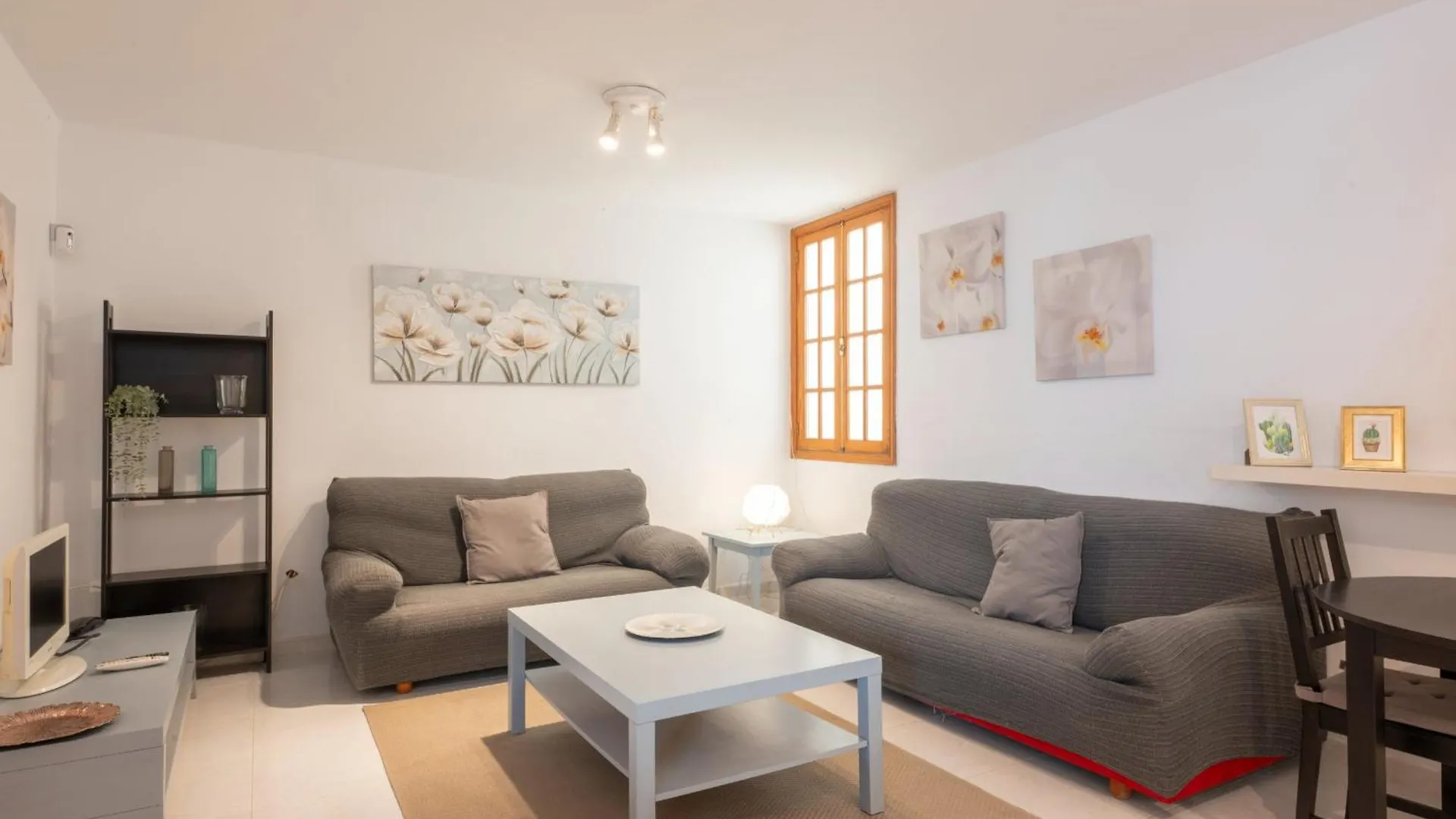 Ferienhaus Villa Amplia Y Luminosa Casa En Abades