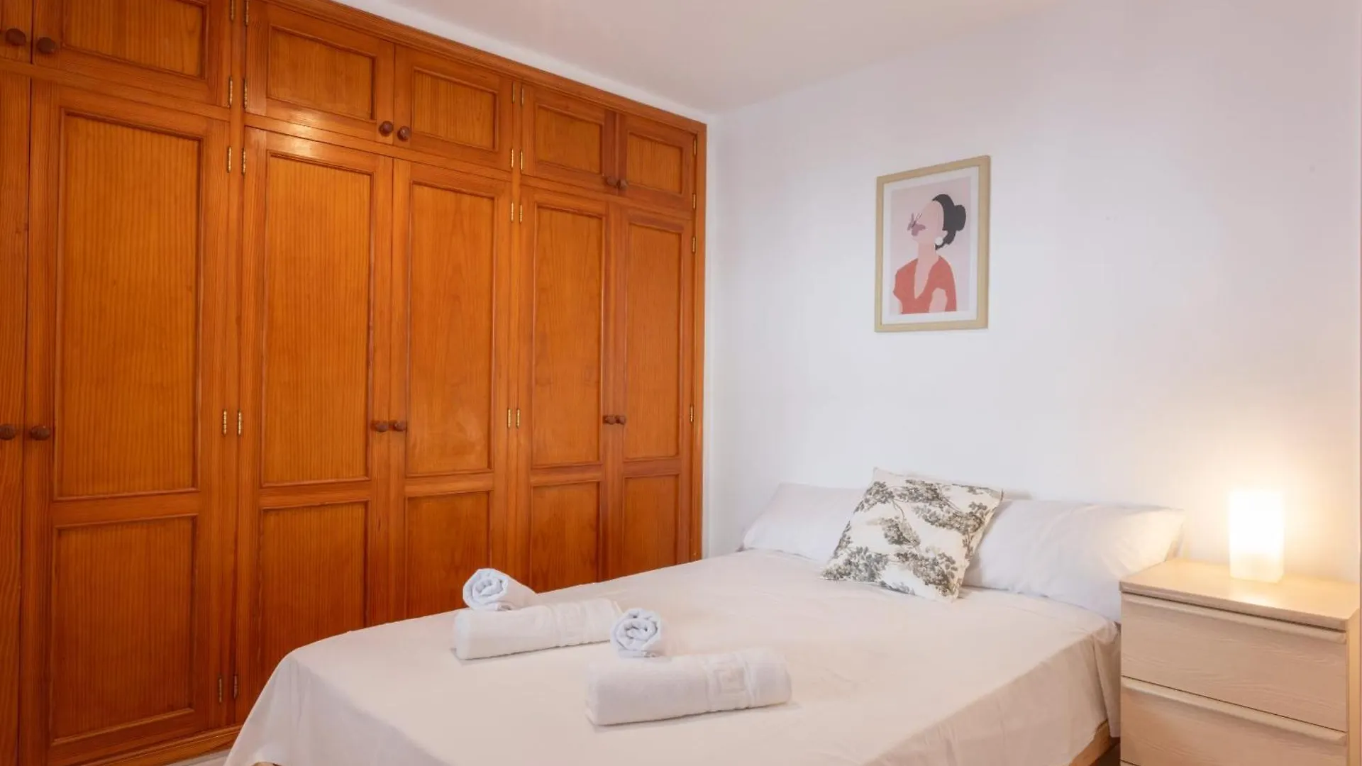 Ferienhaus Villa Amplia Y Luminosa Casa En Abades